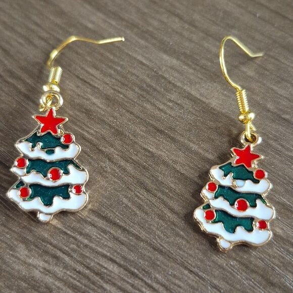 💲6️⃣ Bundled ✔️Festive Holiday Christmas Tree Earrings with Snow Branch Detail - Picture 3 of 7